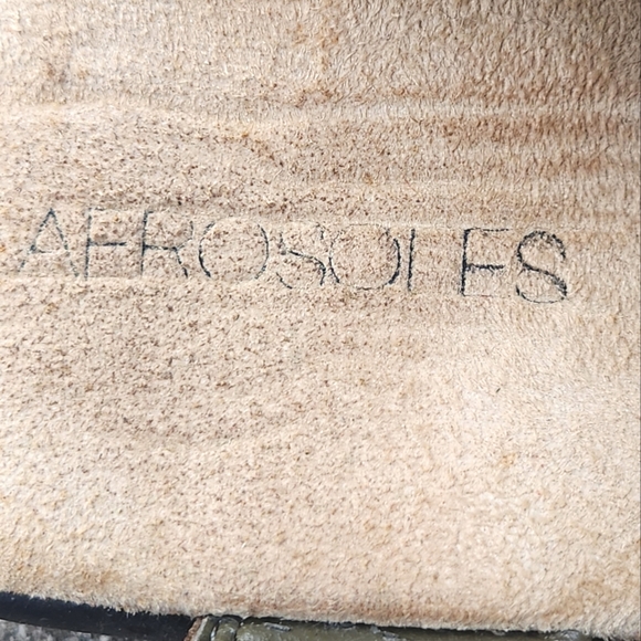 Aerosoles Flower Bed Tan Nubuck Leather Sandals 7 - Picture 9 of 10